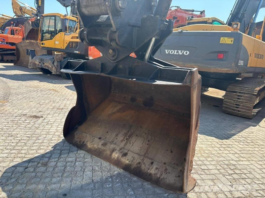Volvo EC 240 C L Kāpurķēžu ekskavatori