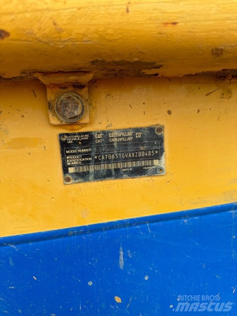 CAT 631 G Skrēperi