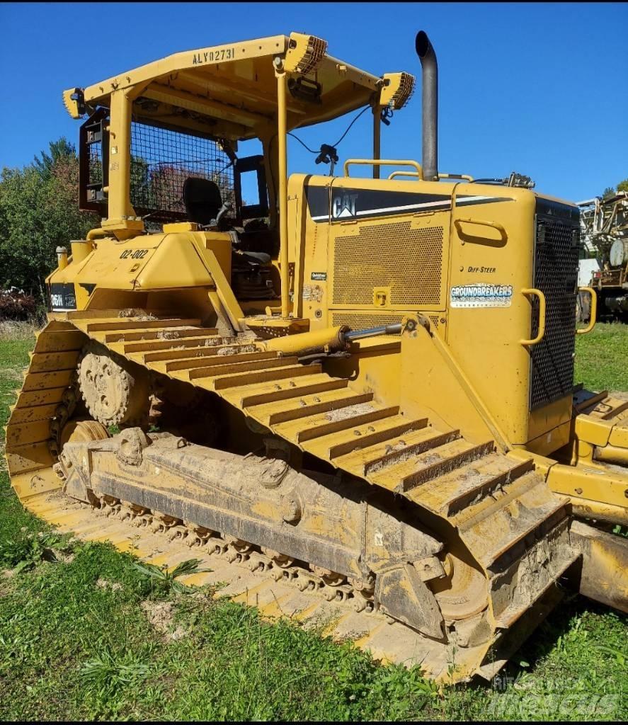 CAT D 6 N Kāpurķēžu buldozeri