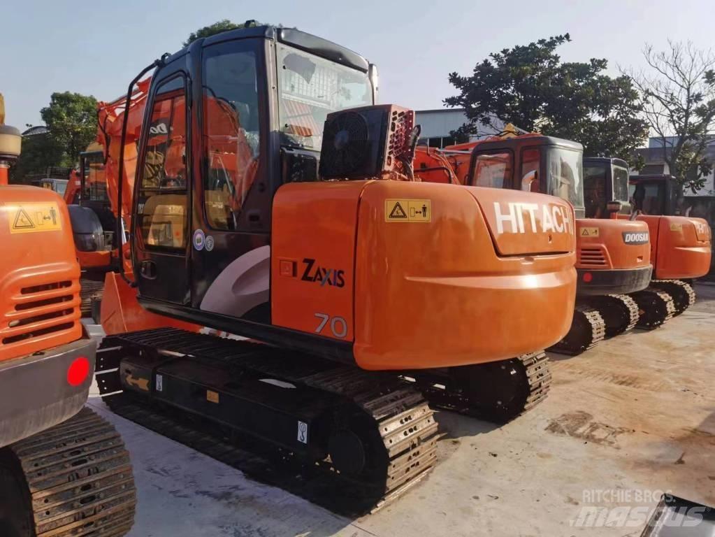 Hitachi ZX 70 Vidēja lieluma ekskavatori 7 t - 12 t