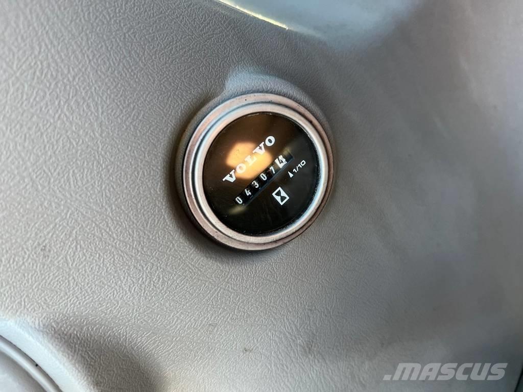 Volvo EWR 150 E Ekskavatori uz riteņiem