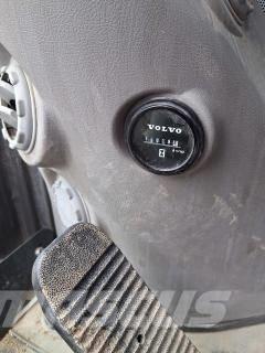 Volvo EW 205 D Ekskavatori uz riteņiem