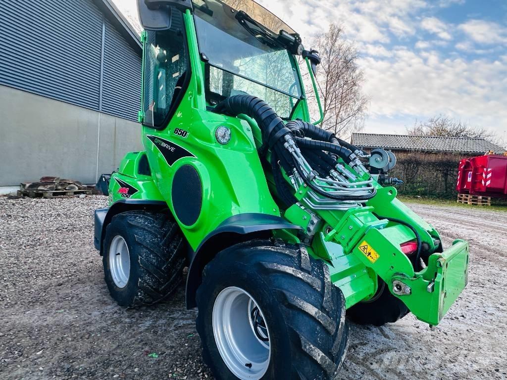 Avant 650 i Multifunkcionālie iekrāvēji