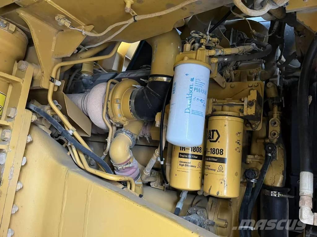 CAT 773 F Artikulētie pašizgāzēji
