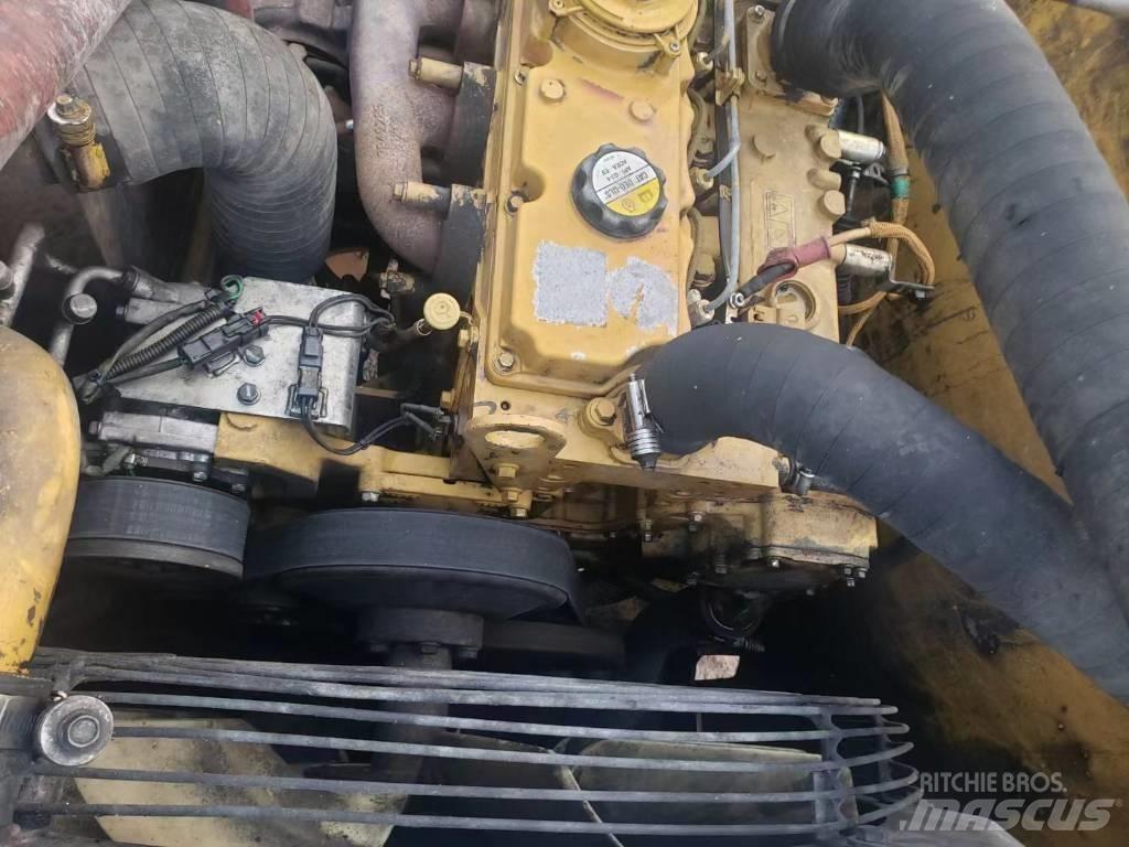CAT 320 D Kāpurķēžu ekskavatori