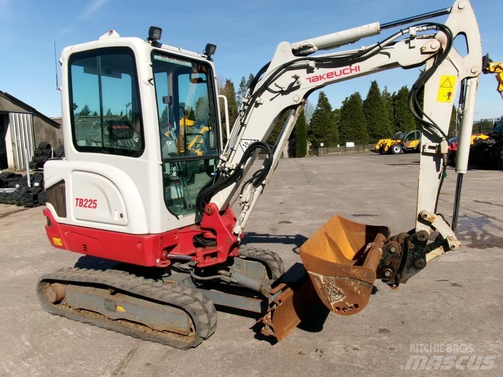Takeuchi TB 225 Mini ekskavatori < 7 t
