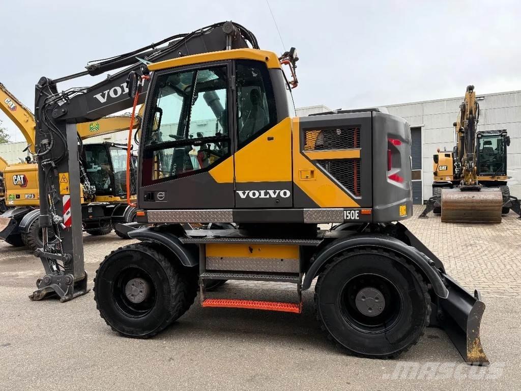 Volvo EW150 Ekskavatori uz riteņiem