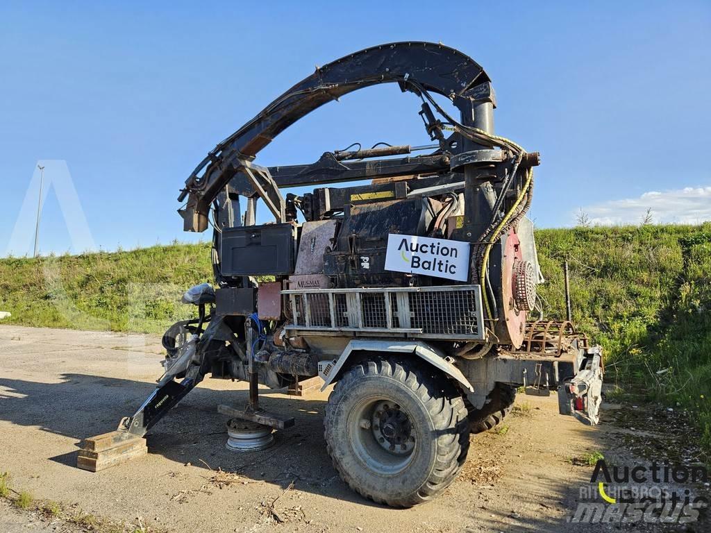 Mus-Max 7 Koksnes šķeldotāji