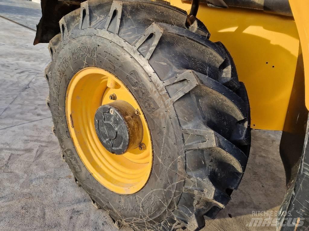 JCB 540-140  BC41 Teleskopiskie manipulatori