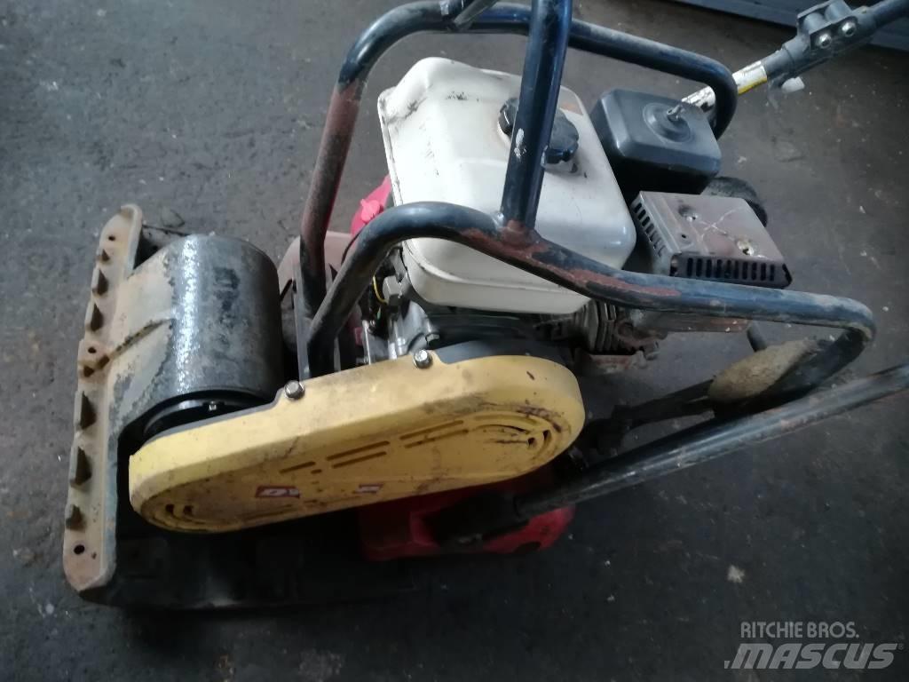  DESKA  VIBRAČNÍ  LF  75 Blietes