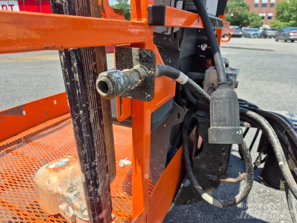 JLG 600 S Teleskopiskie pacēlāji