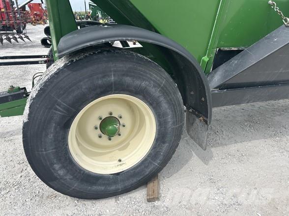 Brent 544 Graudu pārkraušanas piekabes
