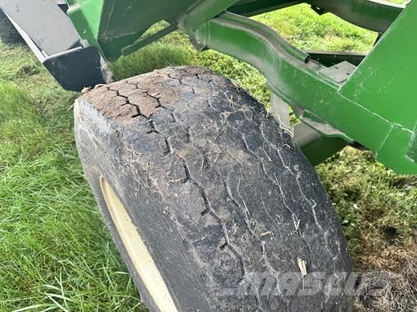 Brent 644 Graudu pārkraušanas piekabes