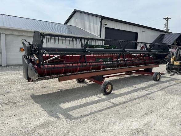 Case IH 1020 Ražas novākšanas galvas