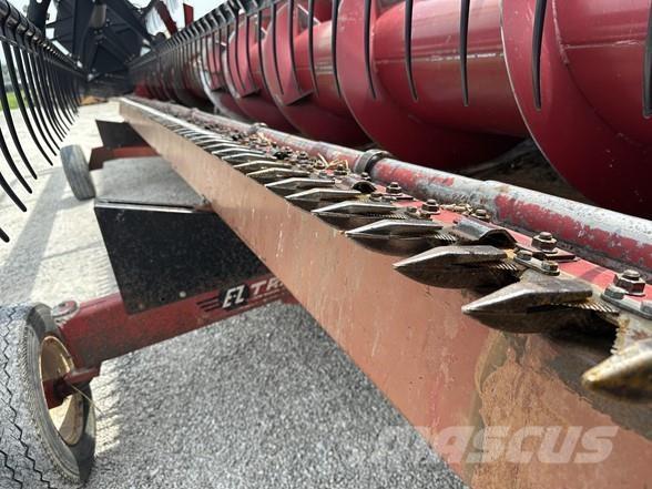Case IH 1020 Ražas novākšanas galvas