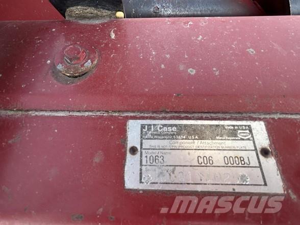 Case IH 1063 Ražas novākšanas galvas