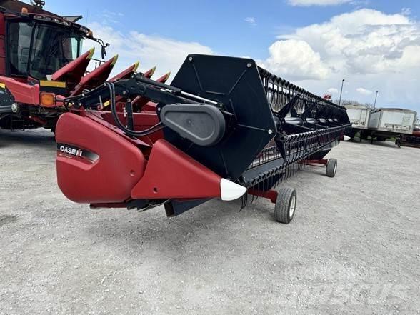 Case IH 3020 Ražas novākšanas galvas