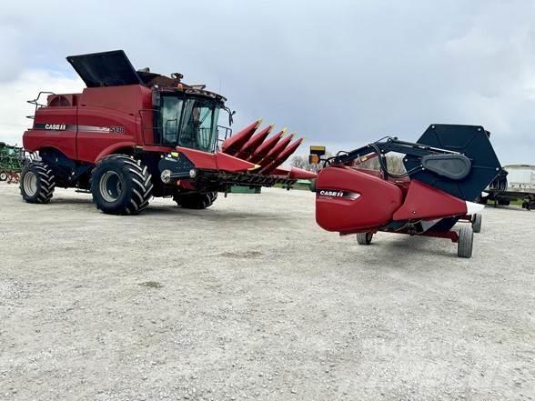 Case IH 5130 Ražas novākšanas kombaini