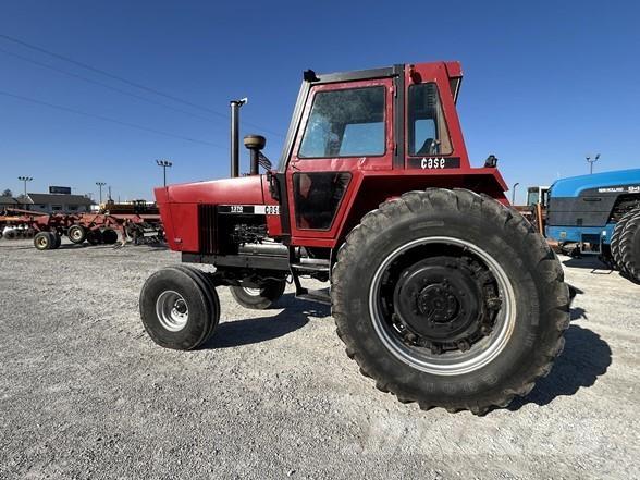 J I Case 1370 Traktori