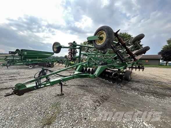 John Deere 512 Cita augsnes apstrādes tehnika un papildaprīkojums