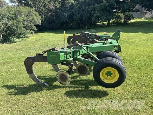 John Deere 915 Cita augsnes apstrādes tehnika un papildaprīkojums