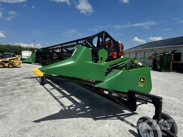 John Deere 925 Ražas novākšanas galvas