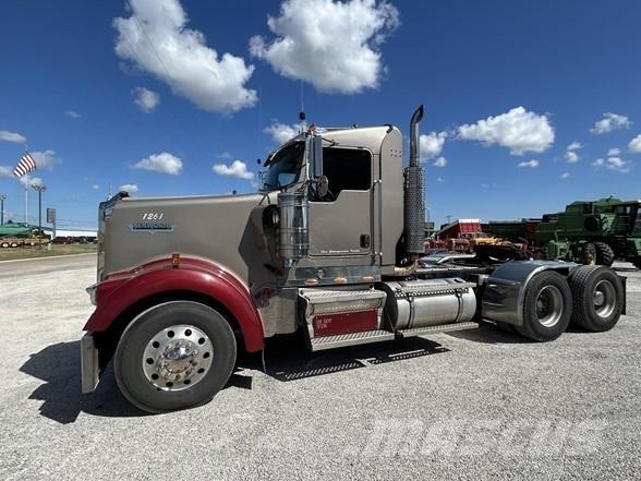 Kenworth W900 Vilcēji
