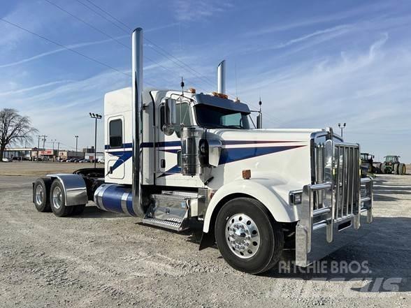 Kenworth W900L Vilcēji