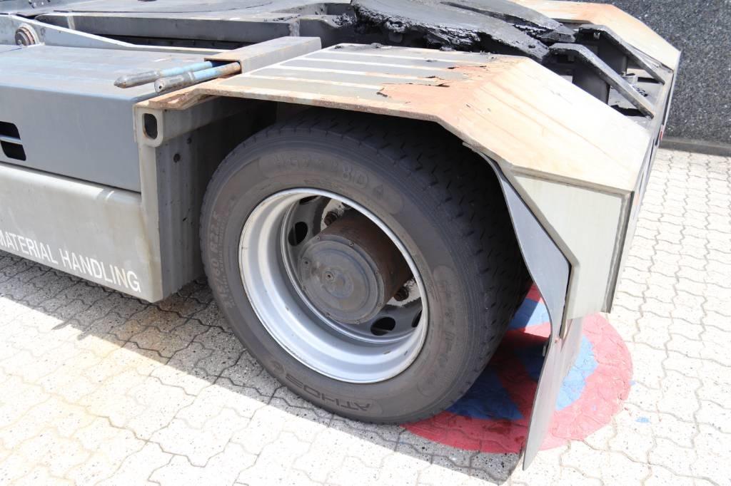 Kalmar TR 618 i Terminālie traktori