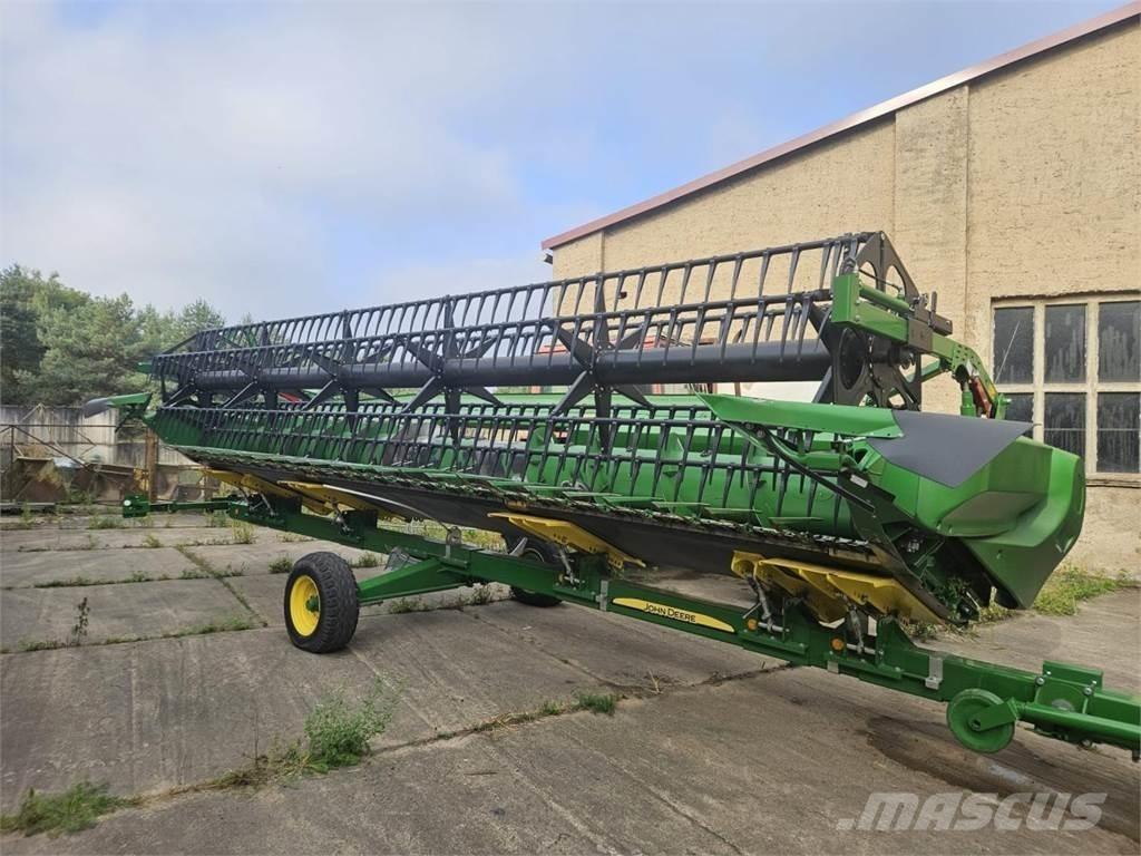 John Deere T 660i Ražas novākšanas kombaini