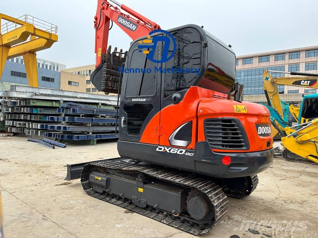 Doosan DX 60 Mini ekskavatori < 7 t