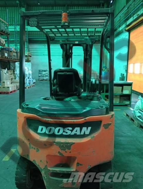 Doosan B 30 X-7 Elektriskie iekrāvēji