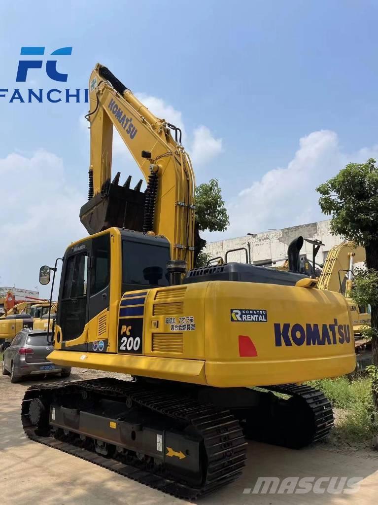 Komatsu PC 200 Kāpurķēžu ekskavatori