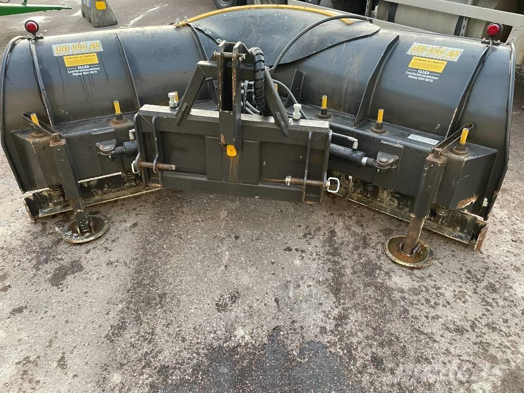 Uni-väg UV 320 Sniega naži un tīrītāji