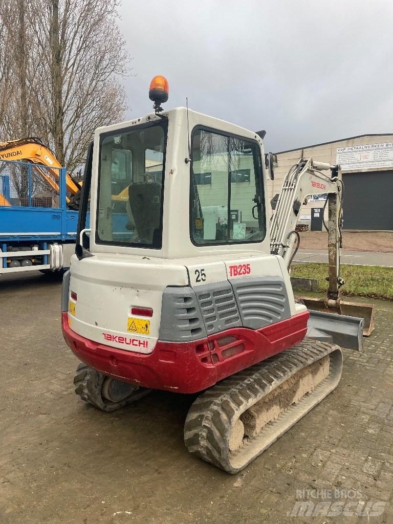 Takeuchi TB 235 Mini ekskavatori < 7 t