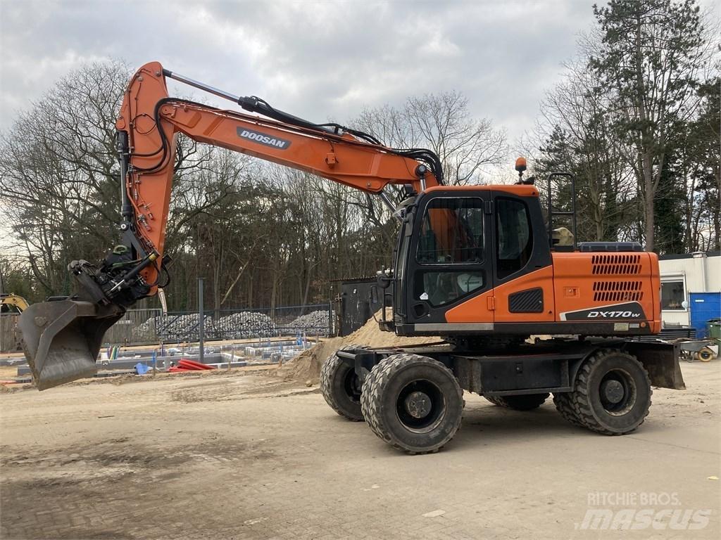 Doosan DX 170-5 W Ekskavatori uz riteņiem