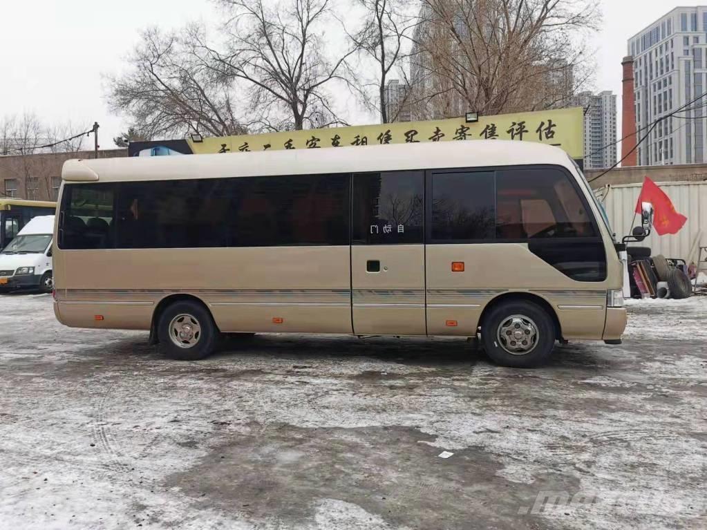 Toyota Coaster Bus Mikroautobusi