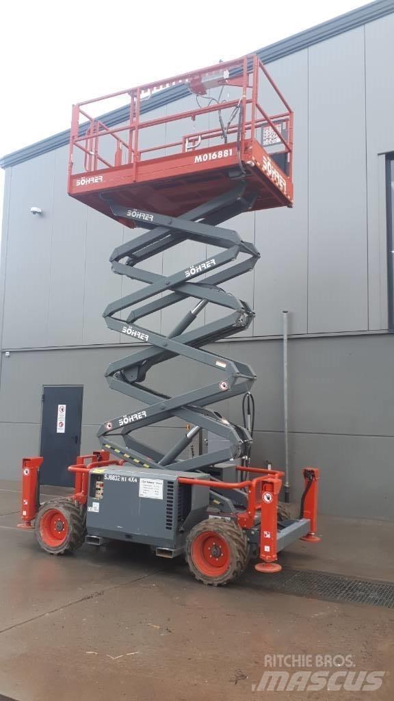 SkyJack 6832 RT Šķerveida pacēlāji