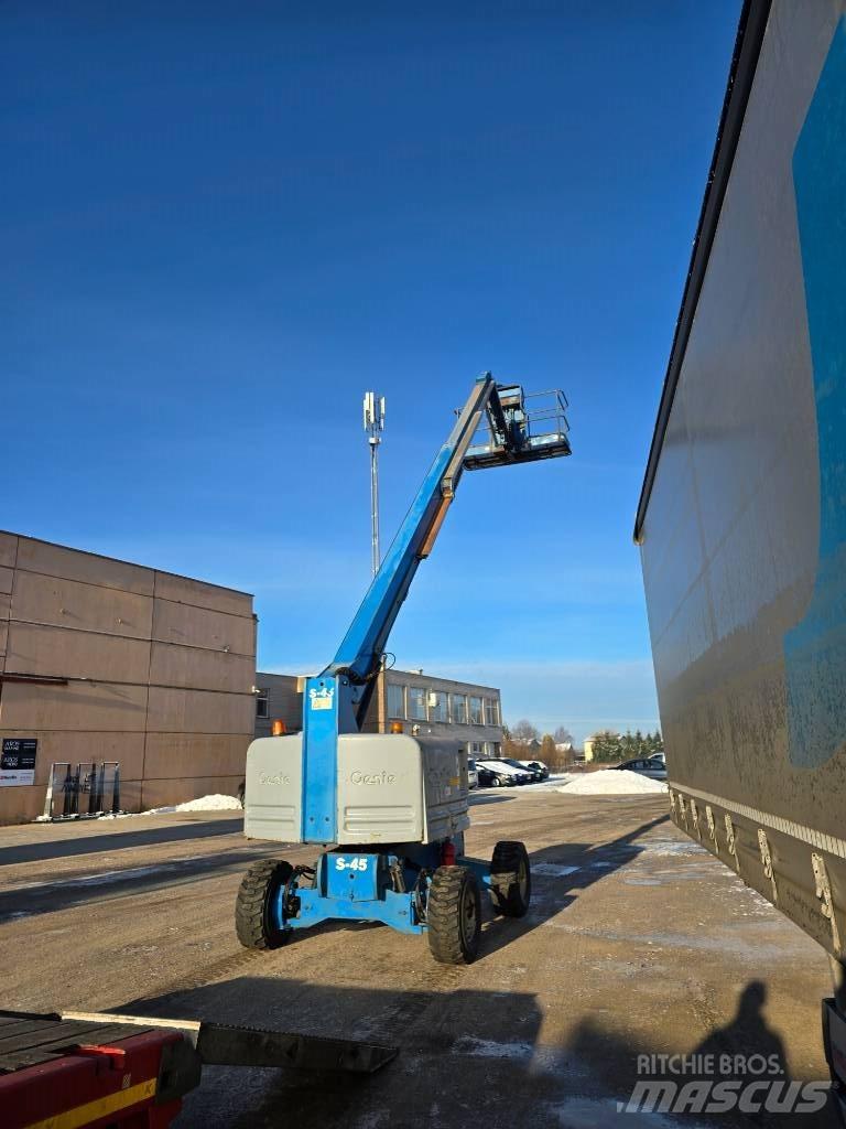 Genie S 45 Teleskopiskie pacēlāji