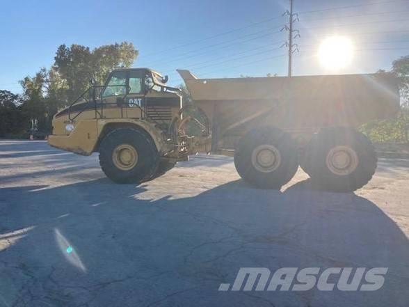 CAT 740 Artikulētie pašizgāzēji