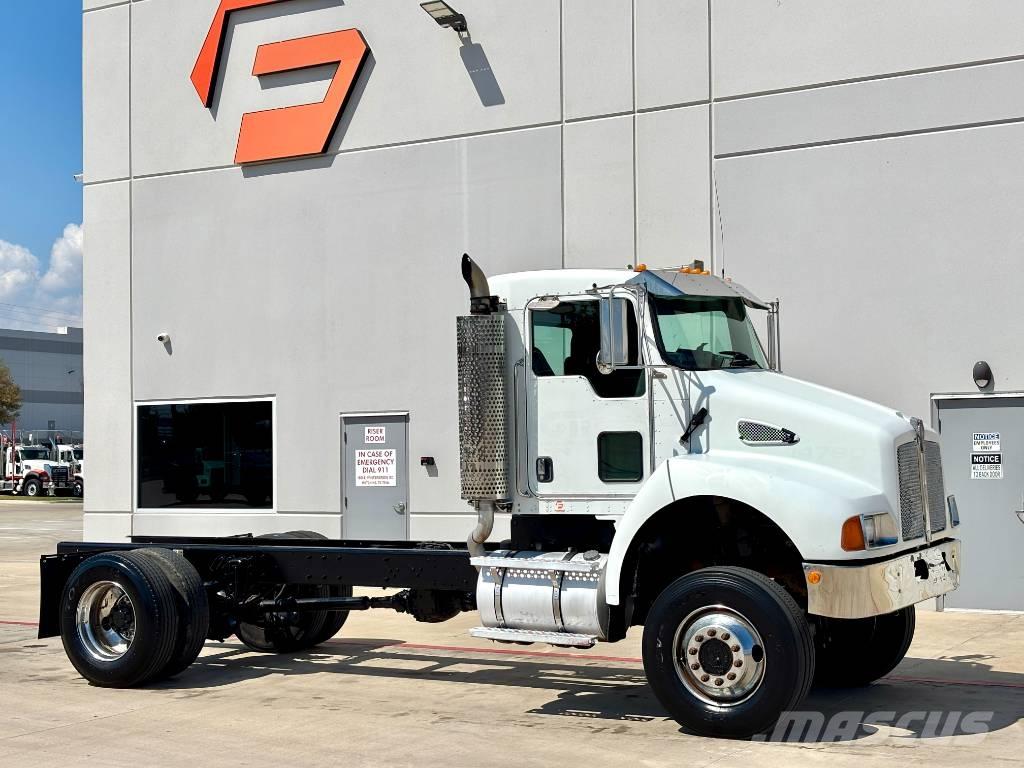 Kenworth T 300 Vilcēji