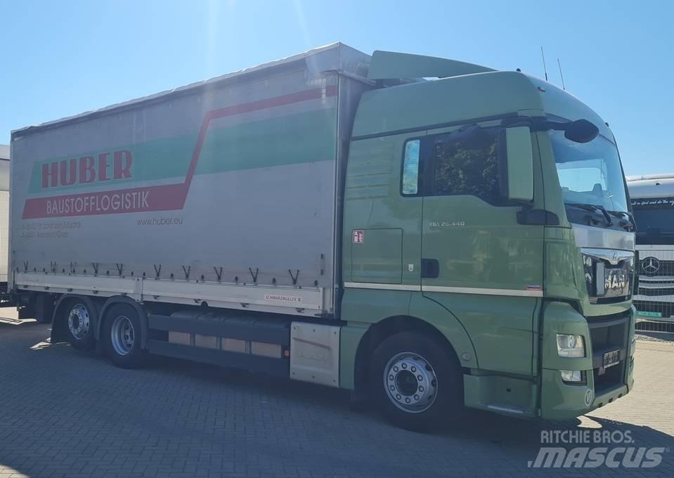 MAN 26.440 / 7.4m / LIFT Tents