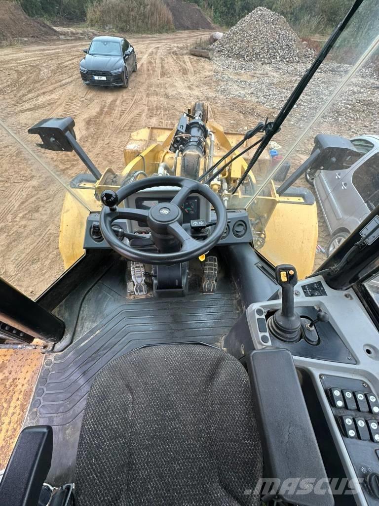 CAT 950 GC Iekrāvēji uz riteņiem