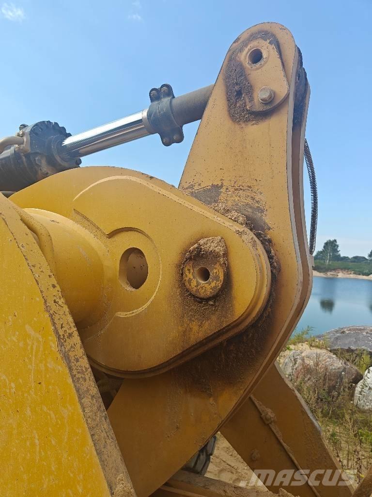 CAT 950 GC Iekrāvēji uz riteņiem