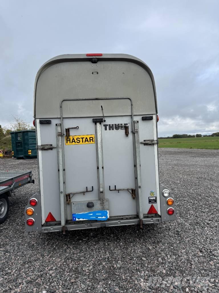 Thule Excellent 200 Dzīvnieku transportēšanas piekabes