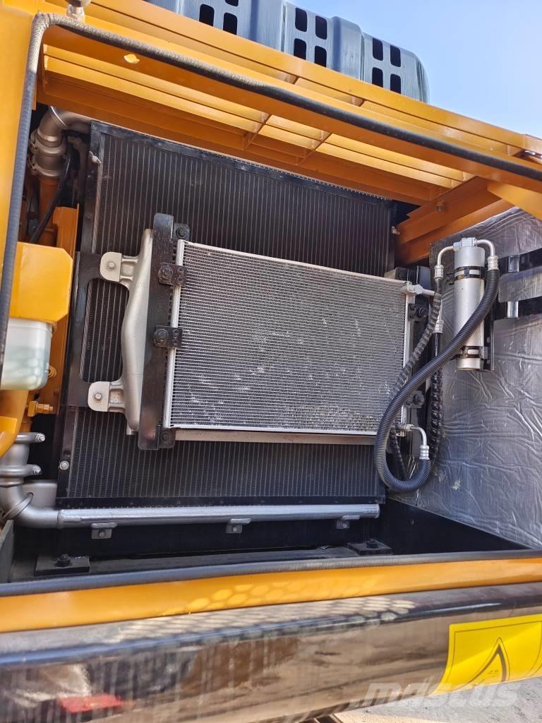 Sany SY 215 C Kāpurķēžu ekskavatori