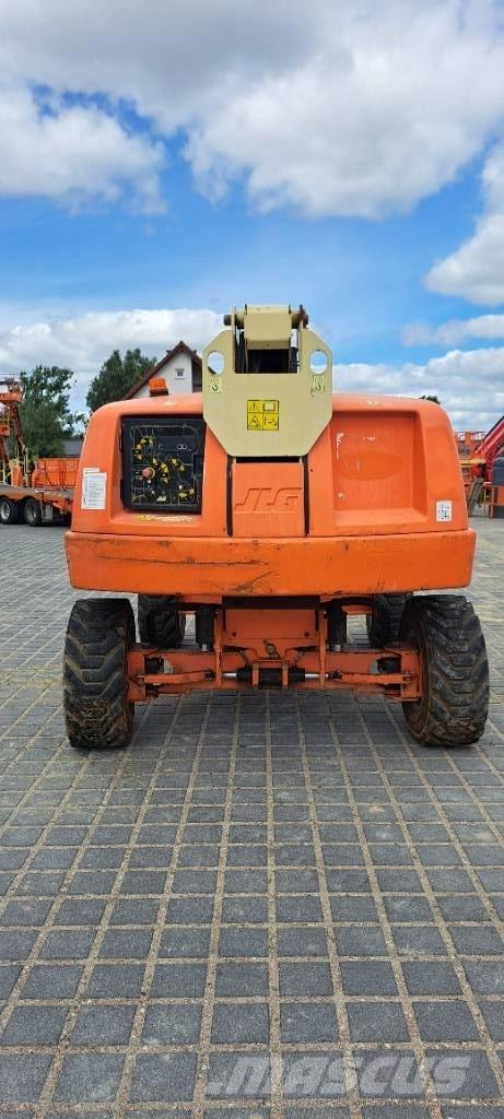 JLG 600AJ Strēles pacēlāji