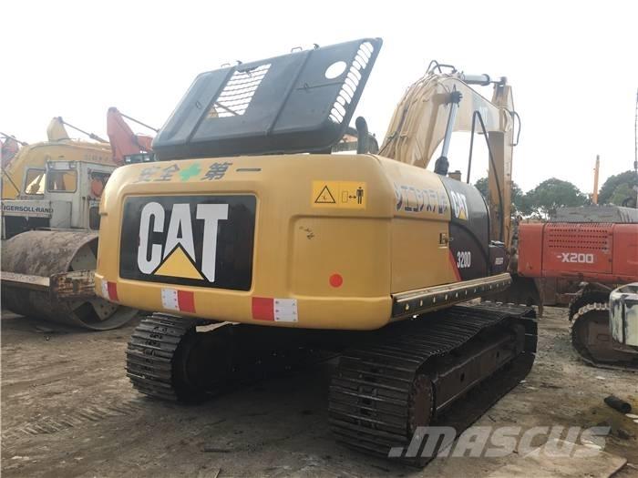 CAT 320D2L Kāpurķēžu ekskavatori