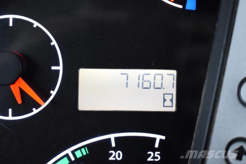 JCB 3 CX SM Ekskavatori-iekrāvēji