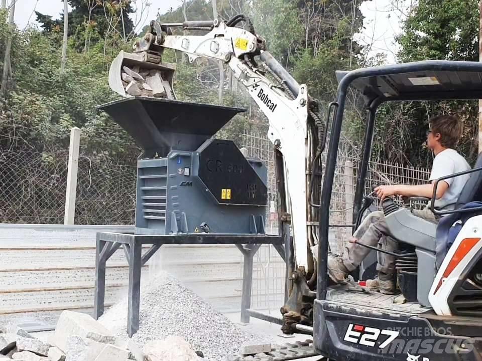 CM Frantoio CR 600 Mobilie drupinātāji